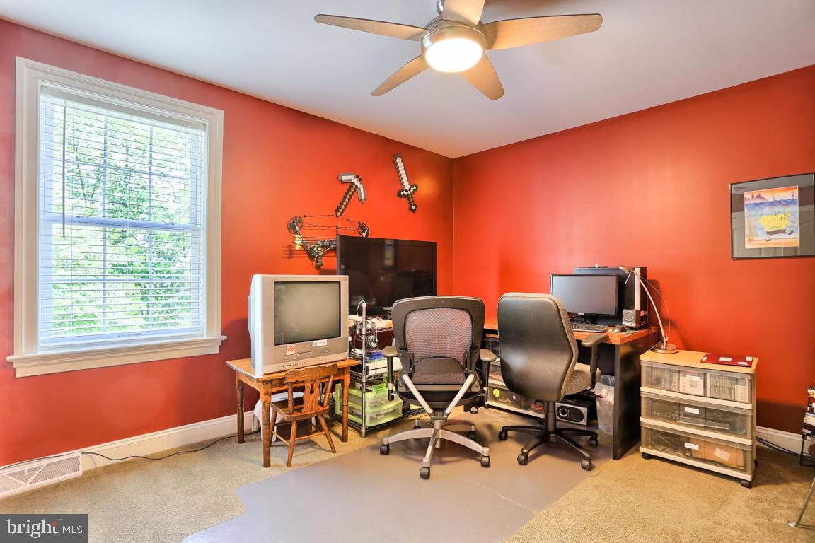 369 Nottingham Road Quarryville, PA 17566 - Photo 46 of 57 a workspace with furniture and a window