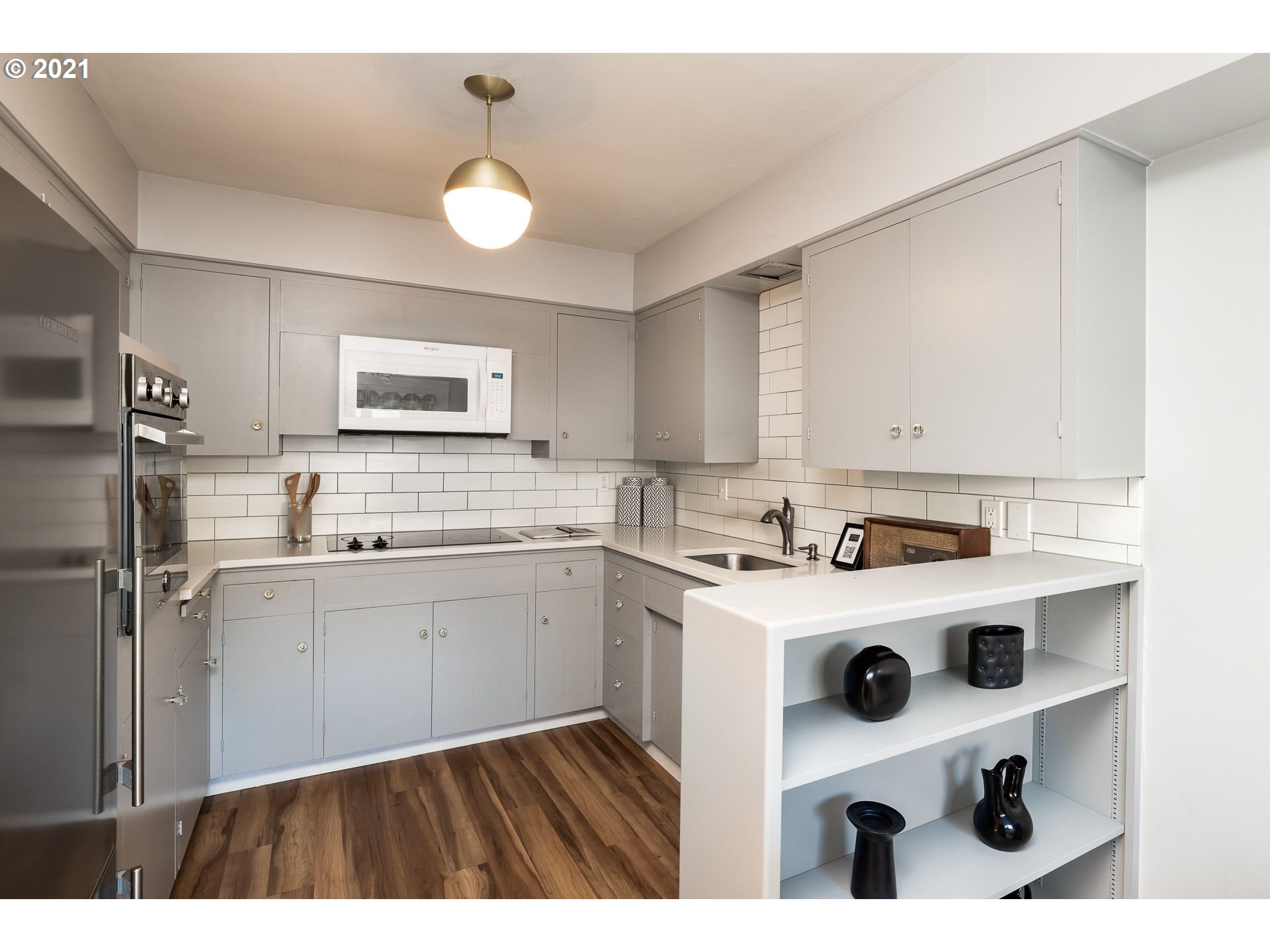 5410 Southwest Scholls Ferry Road Portland, OR 97225 - Photo 15 of 31 Gallery Image 15