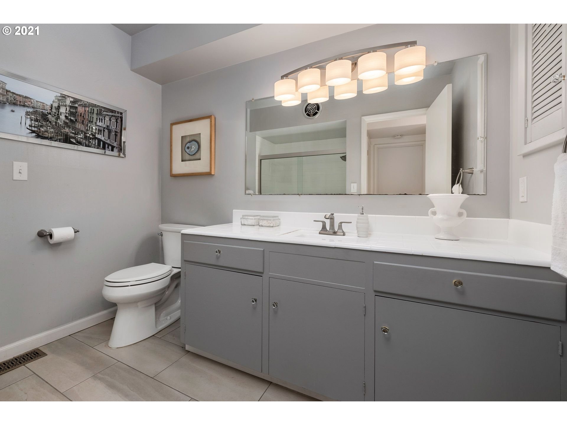 5410 Southwest Scholls Ferry Road Portland, OR 97225 - Photo 25 of 31 Gallery Image 25