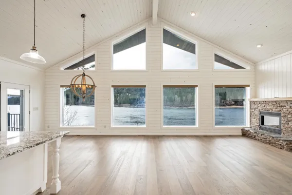 $1,395,000 | 2371 Le Clerc Road, Newport, WA 99156