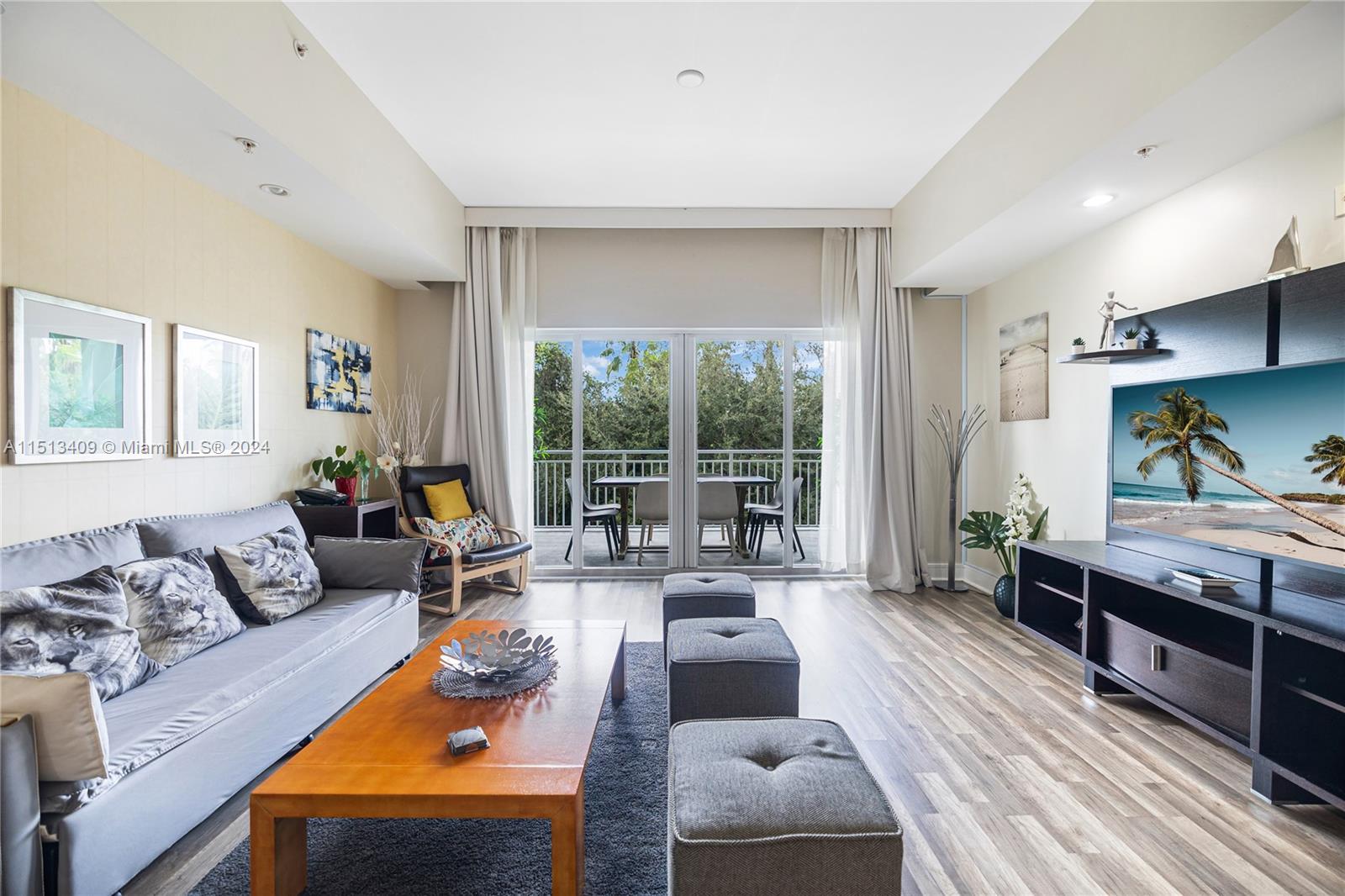 5300 Northwest 87th Ave Unit 512  