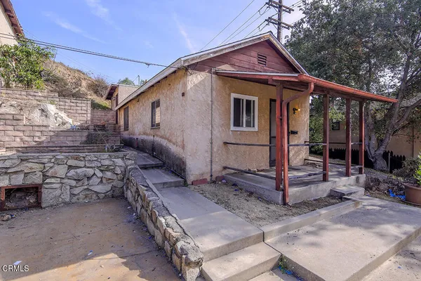 $1,249,000 | 3908 Park Place, Montrose, CA 91020