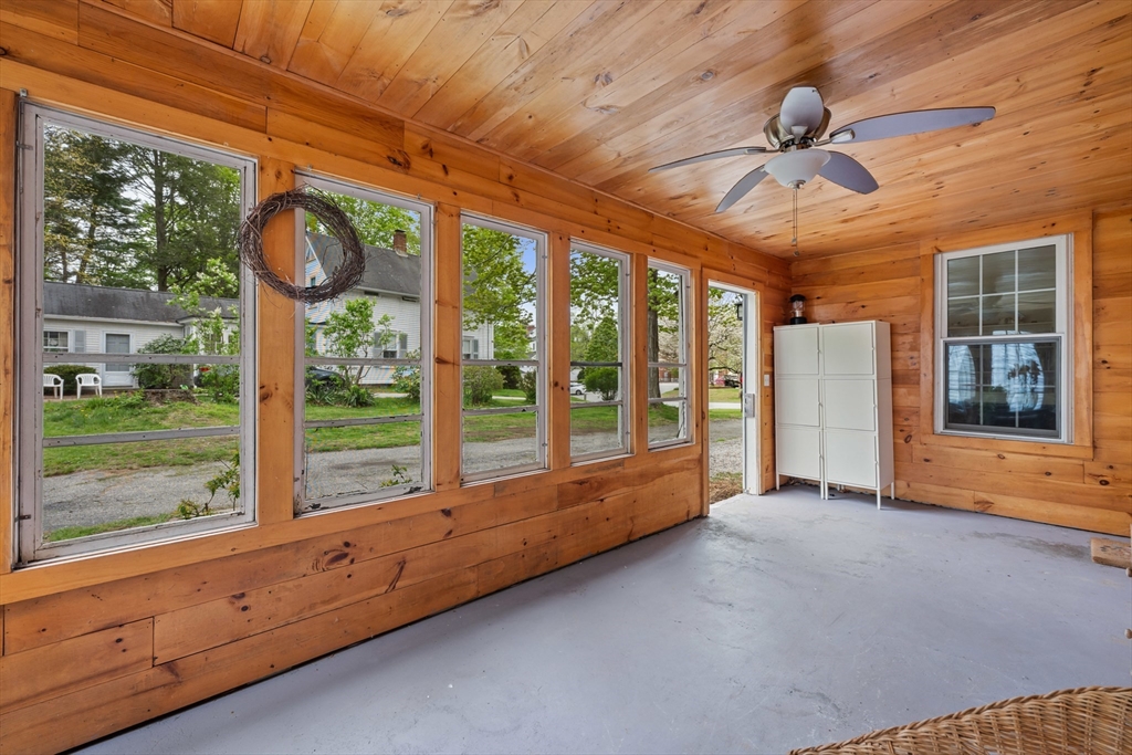 10 Maple Street Sturbridge, MA 01566 - Photo 34 of 40