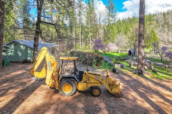 $1,100,000 | 29276 Bullskin Ridge Road, Oak Run, CA 96069