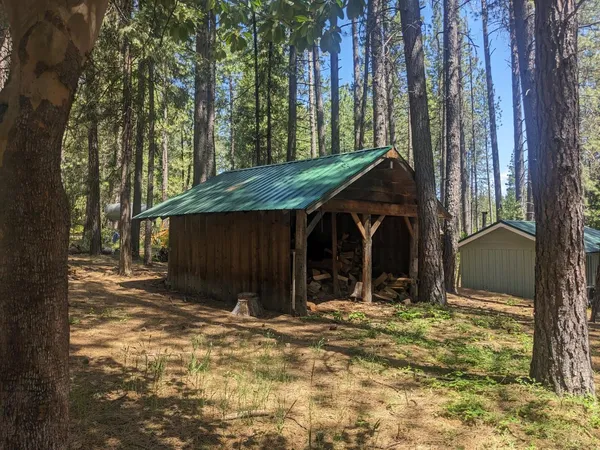 $1,100,000 | 29276 Bullskin Ridge Road, Oak Run, CA 96069