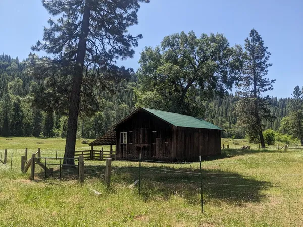 $1,100,000 | 29276 Bullskin Ridge Road, Oak Run, CA 96069