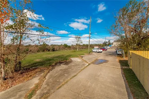 $1,550 | 305 Ormond Meadows Drive, Unit B, Destrehan, LA 70047