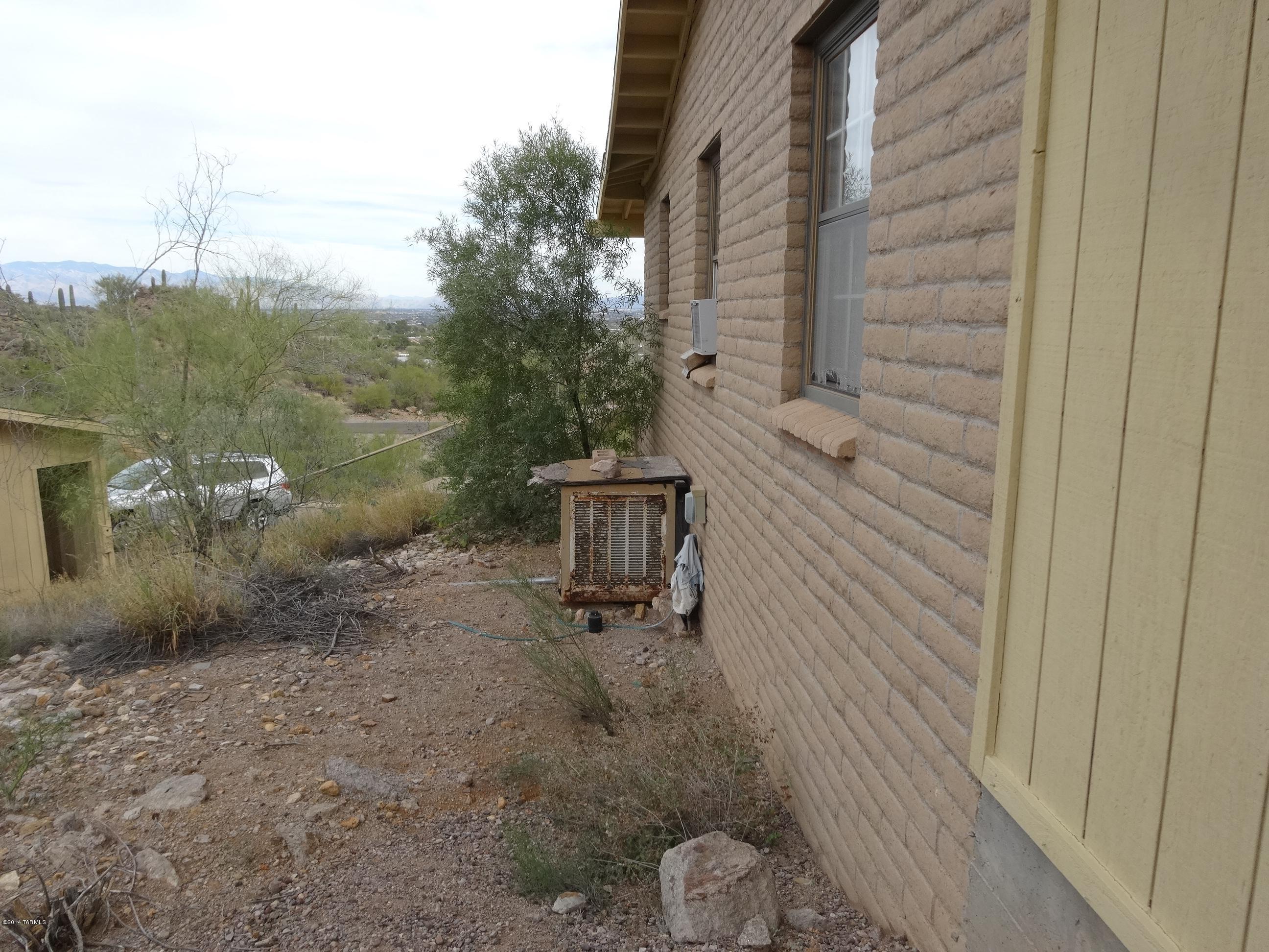 3211 West Milton Road Tucson, AZ 85746 - Photo 13 of 36 Gallery Image 13