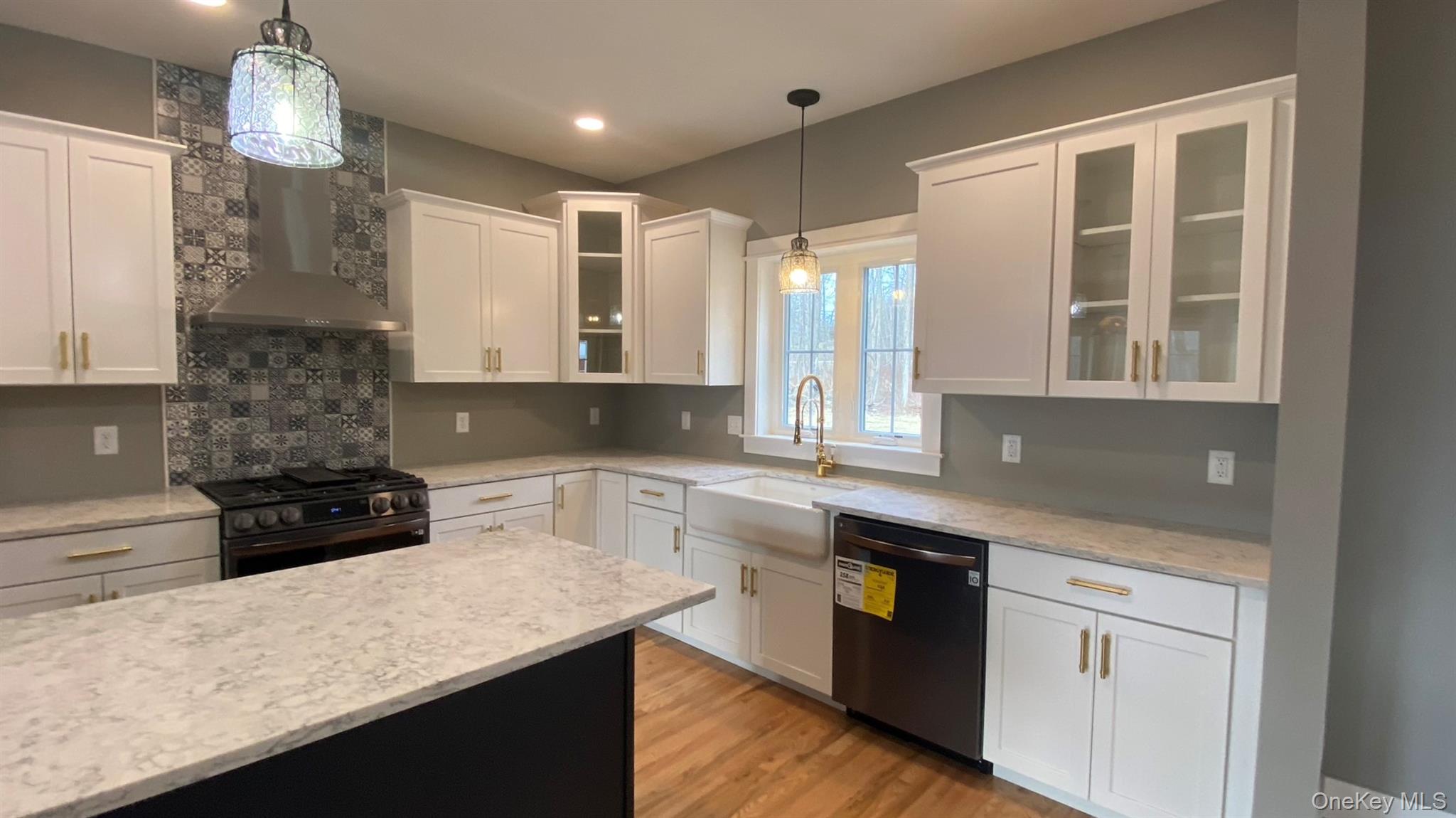 546 South Plank Road Johnson, NY 10933 - Photo 10 of 31