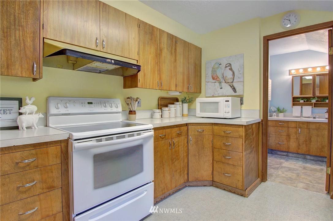 321 McKee Road Castle Rock, WA 98611 - Photo 7 of 40 Gallery Image 7