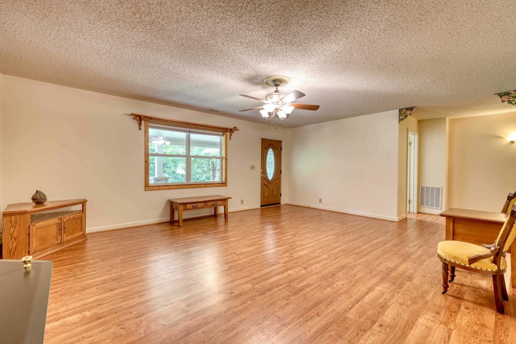 3984 Hickory Nut Road Hiawassee, GA 30546 - Photo 15 of 43 Gallery Image 15