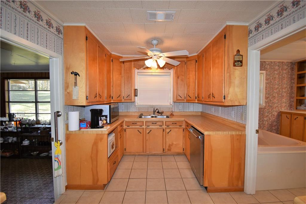 171 Holt Road Pollock, LA 71467 - Photo 14 of 48 Gallery Image 14