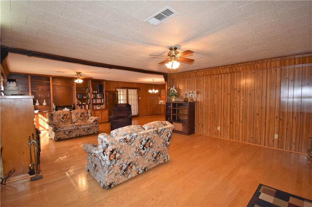 171 Holt Road Pollock, LA 71467 - Photo 3 of 48 Gallery Image 3