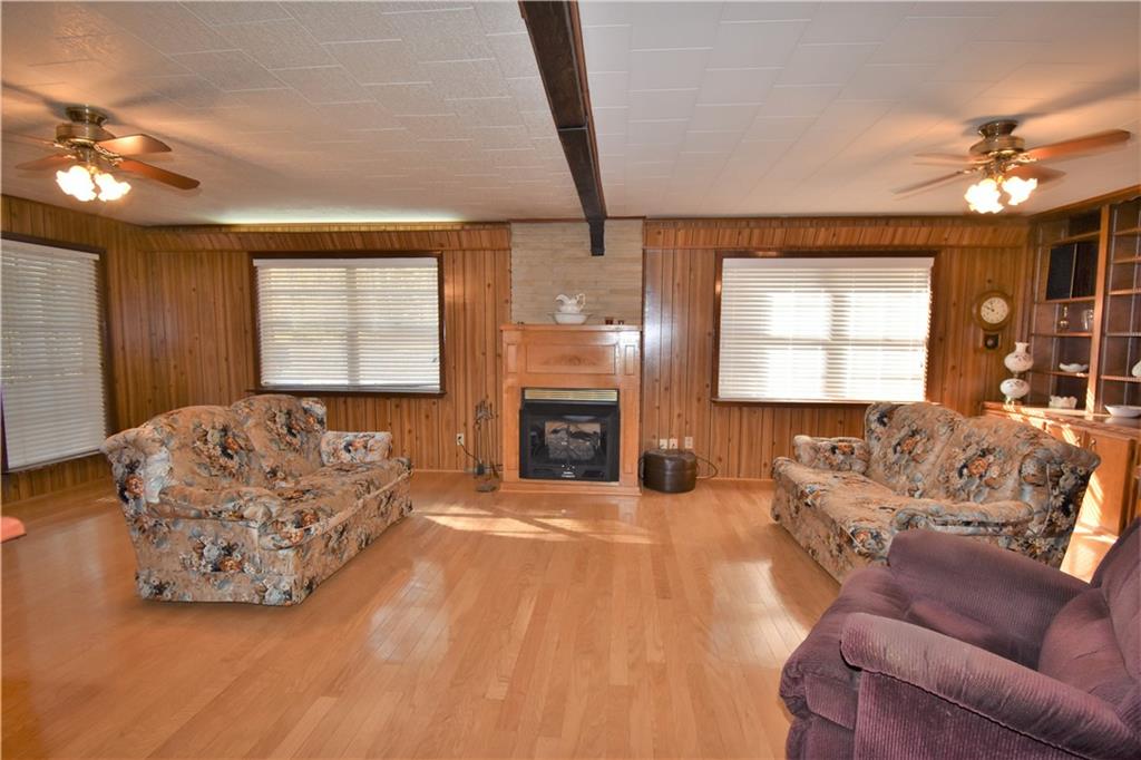 171 Holt Road Pollock, LA 71467 - Photo 4 of 48 Gallery Image 4