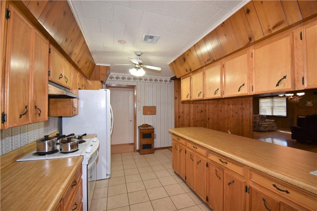 171 Holt Road Pollock, LA 71467 - Photo 9 of 48 Gallery Image 9
