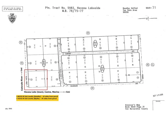 a picture of a black and white photo