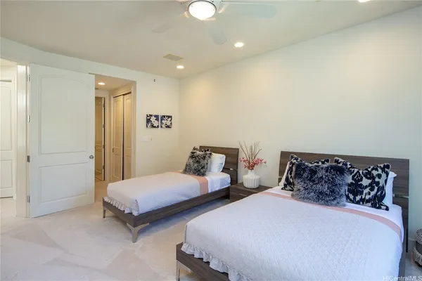 $12,000 | 4343 Kahala Avenue, Honolulu, HI 96816