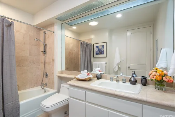 $12,000 | 4343 Kahala Avenue, Honolulu, HI 96816