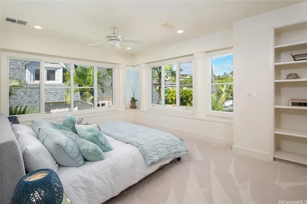 $12,000 | 4343 Kahala Avenue, Honolulu, HI 96816