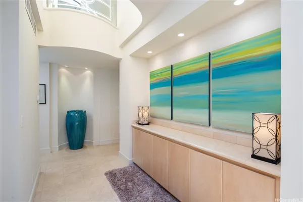 $12,000 | 4343 Kahala Avenue, Honolulu, HI 96816