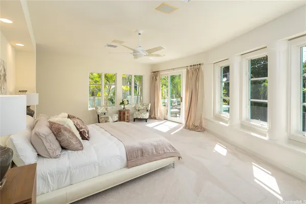 $12,000 | 4343 Kahala Avenue, Honolulu, HI 96816