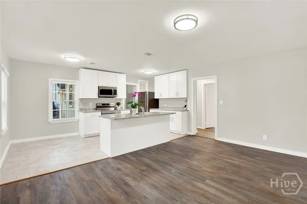 $1,675 | 1311 East 55th Street, Savannah, GA 31404