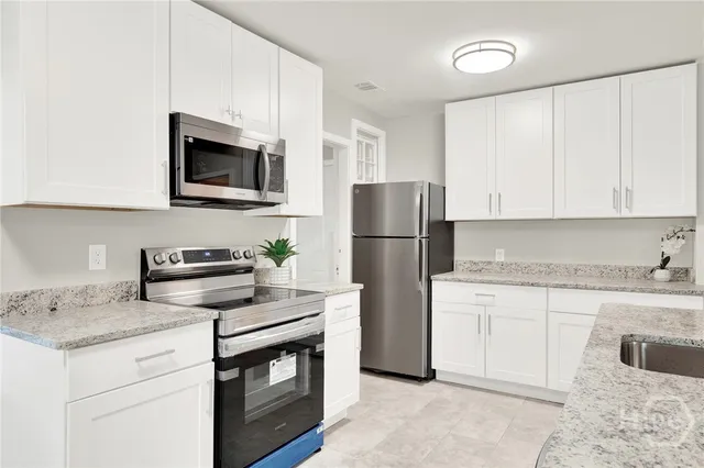 $1,675 | 1311 East 55th Street, Savannah, GA 31404