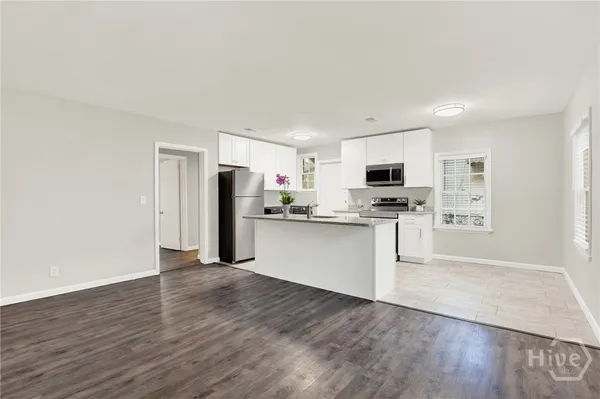 $1,675 | 1311 East 55th Street, Savannah, GA 31404