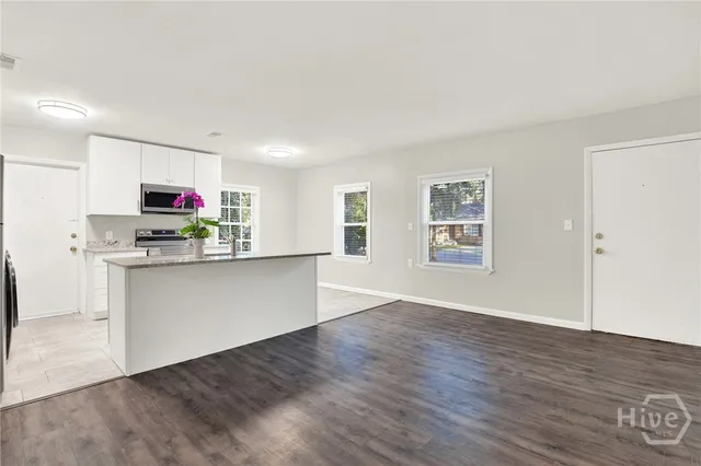 $1,675 | 1311 East 55th Street, Savannah, GA 31404