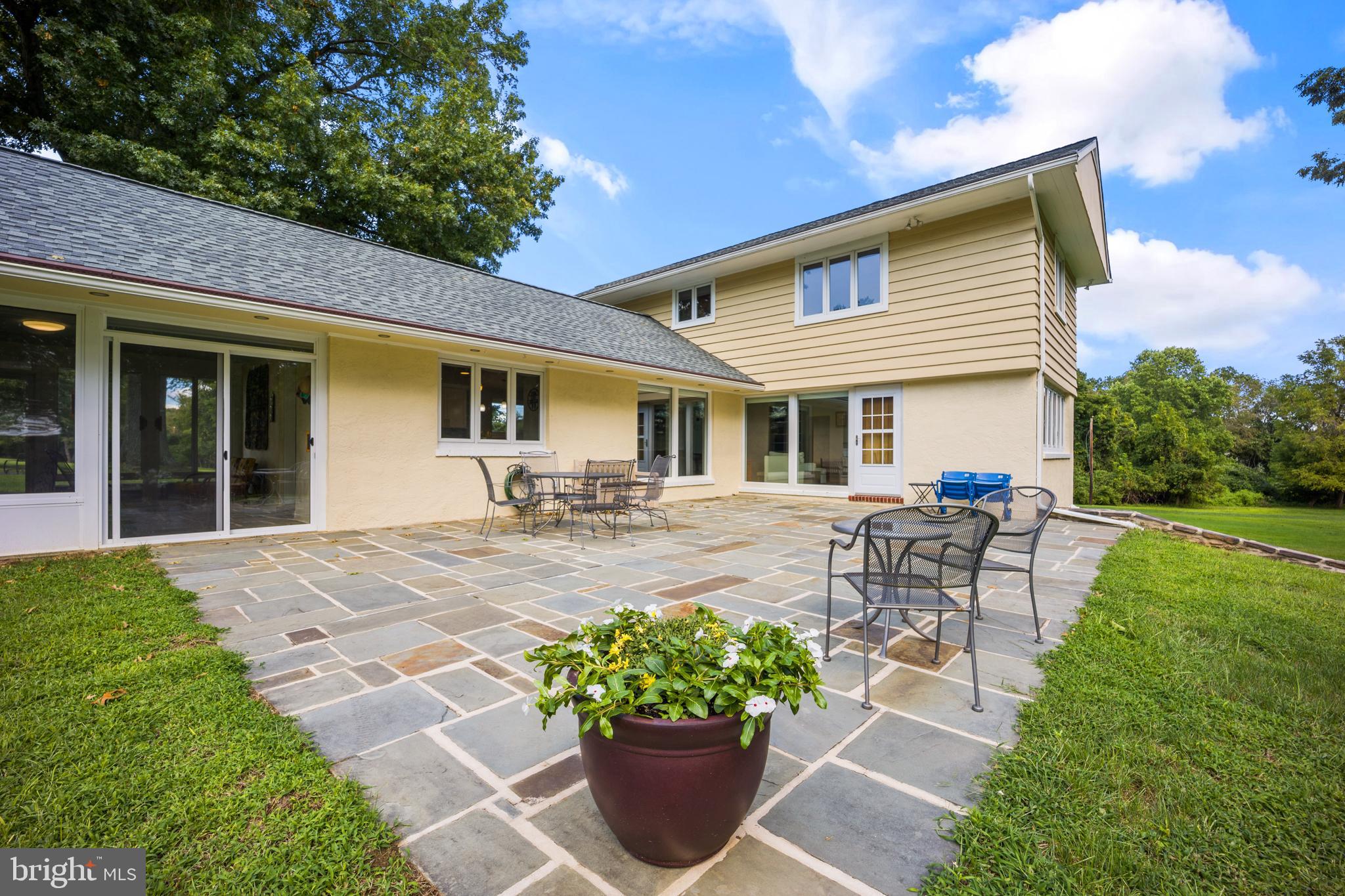 945 Palmers Mill Road Media, PA 19063 - Photo 6 of 70 Gallery Image 6