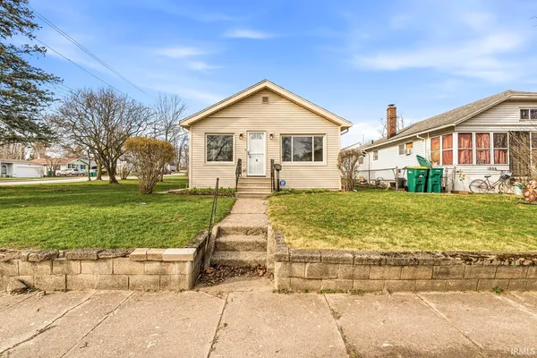 $199,900 | 1002 East Broadway Street, Mishawaka, IN 46545