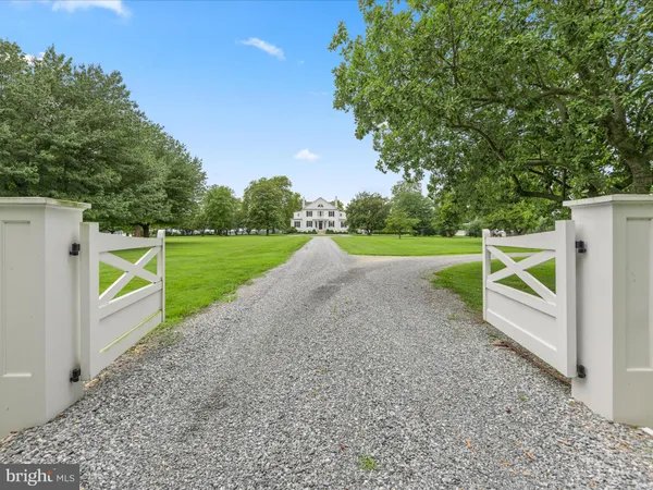 $8,400,000 | 26546 Presquile Drive North, Easton, MD 21601