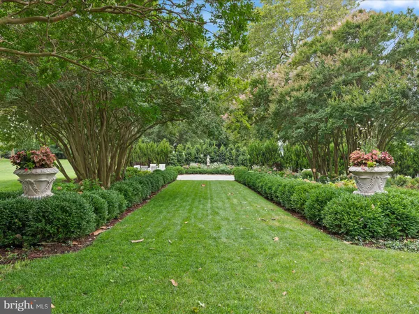 $8,400,000 | 26546 Presquile Drive North, Easton, MD 21601