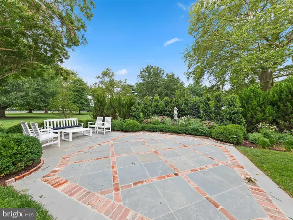 $8,400,000 | 26546 Presquile Drive North, Easton, MD 21601