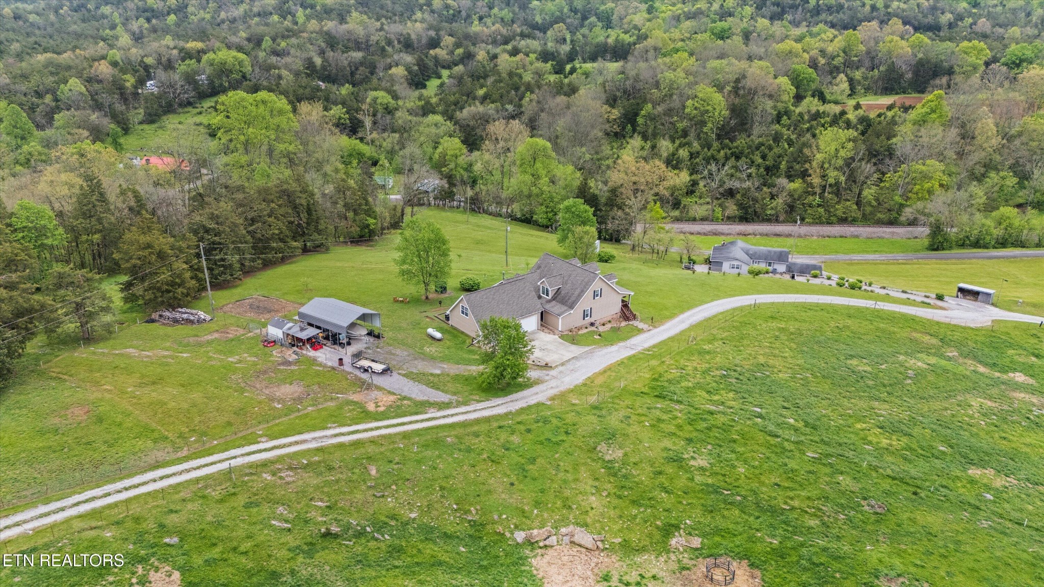 3073 Dutch Valley Road Washburn, TN 37888 - Photo 28 of 32 Gallery Image 28