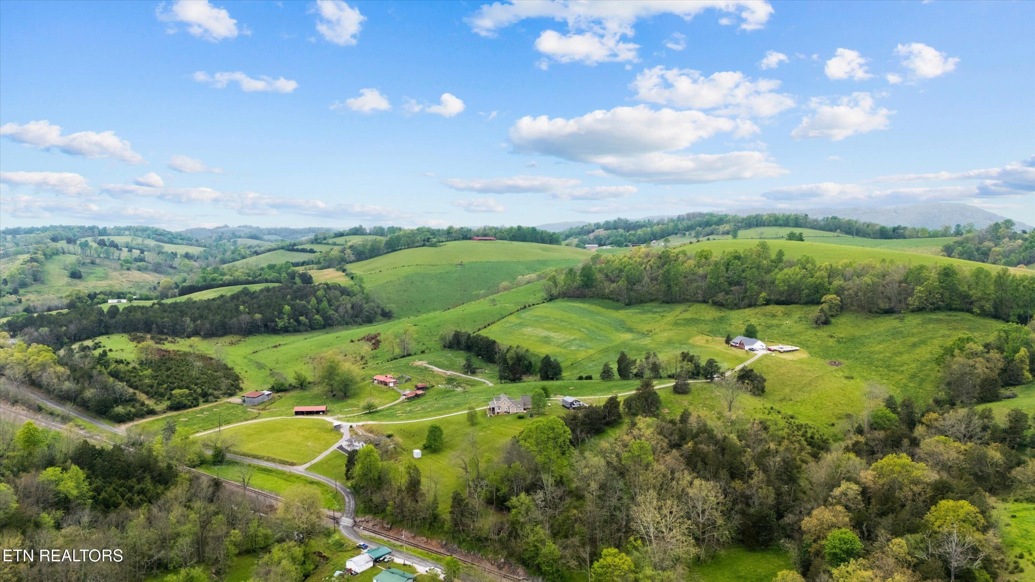 3073 Dutch Valley Road Washburn, TN 37888 - Photo 30 of 32 Gallery Image 30