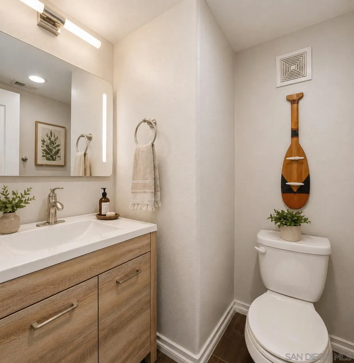 17 Via Montisi Santee, CA 92071 - Photo 13 of 49