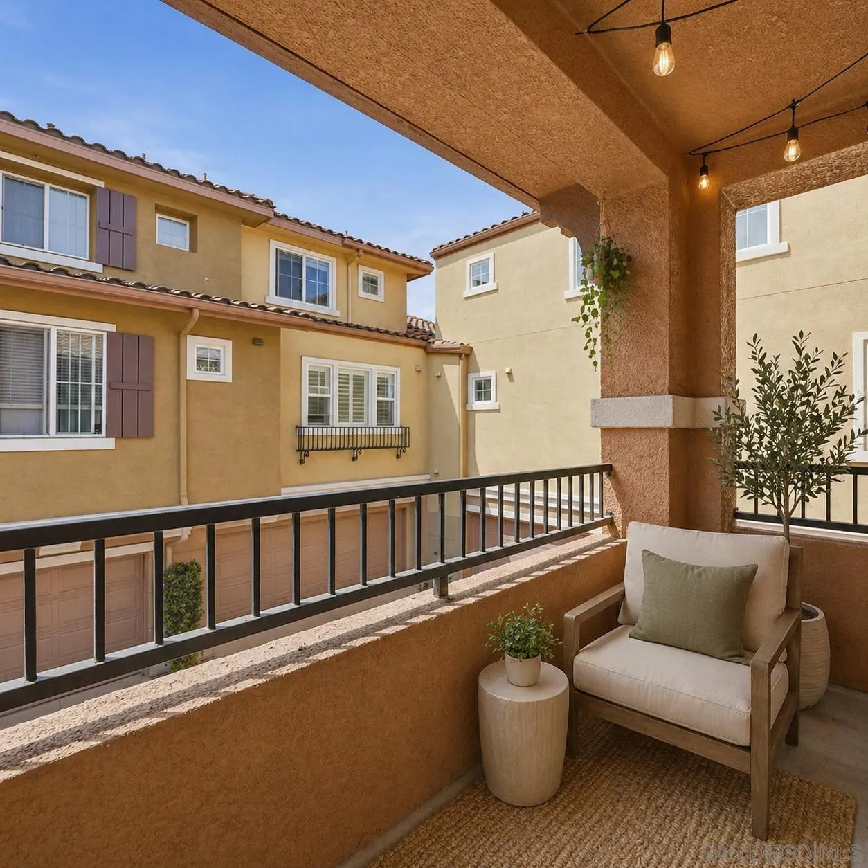 17 Via Montisi Santee, CA 92071 - Photo 14 of 49