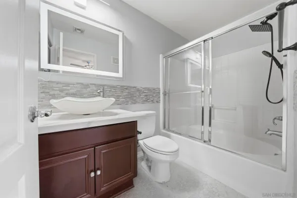 $675,000 | 17 Via Montisi, Santee, CA 92071