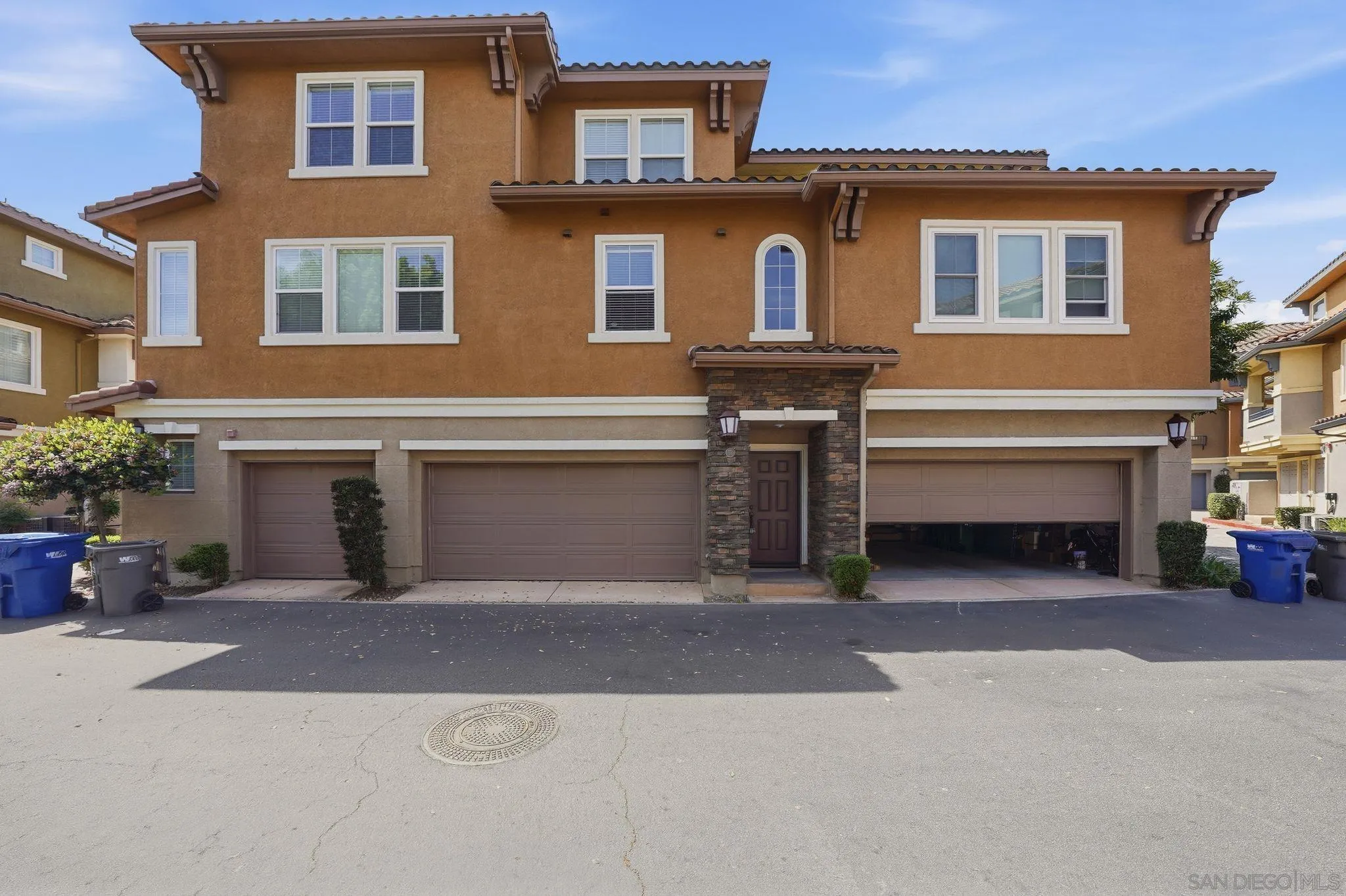 17 Via Montisi Santee, CA 92071 - Photo 32 of 49
