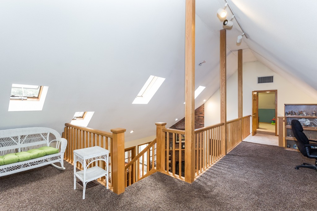 140 Loomis Ridge Road Westfield, MA 01085 - Photo 19 of 30 Gallery Image 19