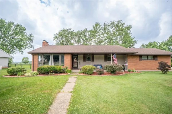 $279,900 | 6145 Hollydale Avenue Northeast, Canton, OH 44721