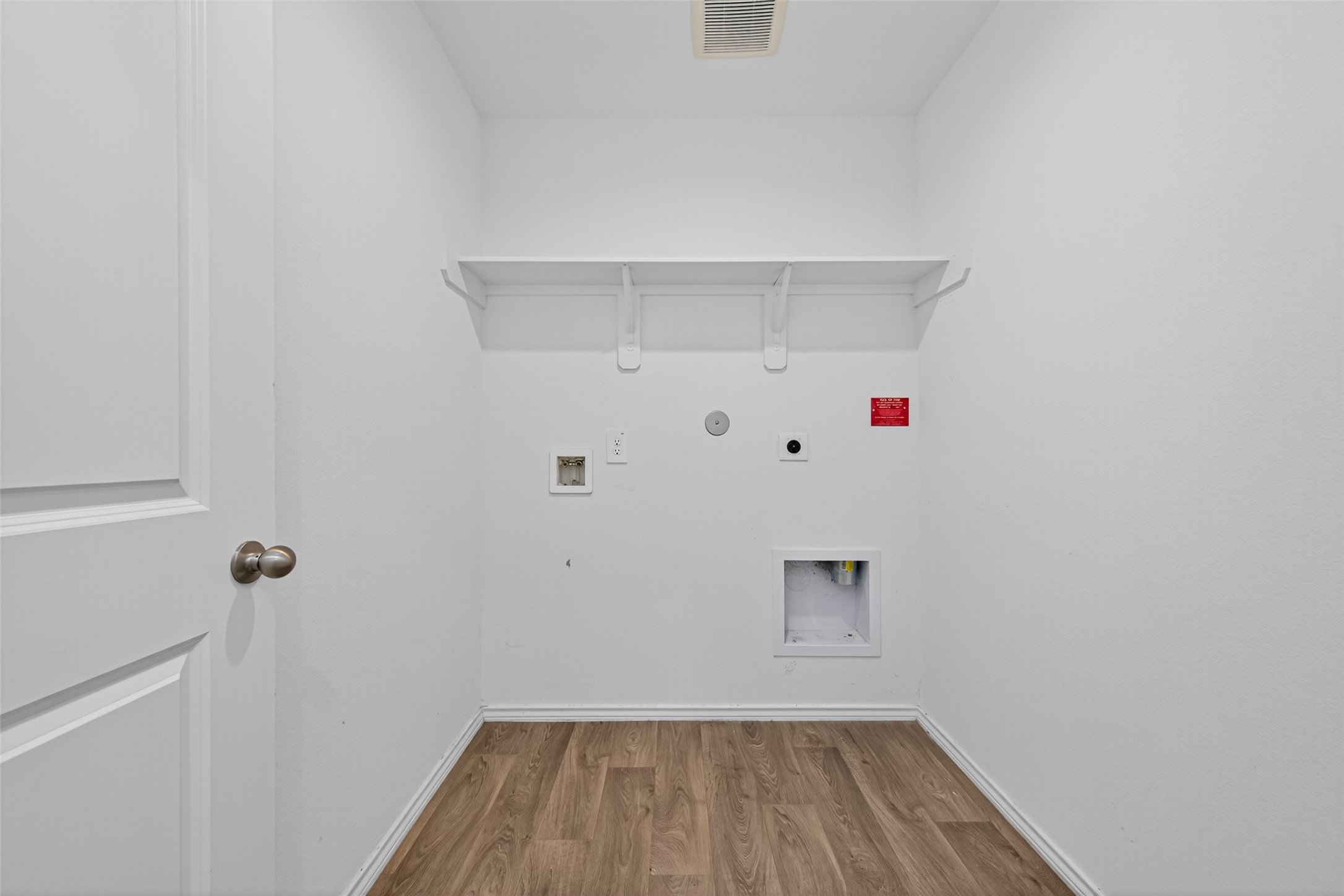 5343 Tuscany Hills Lane Spring, TX 77373 - Photo 17 of 32 Laundry Room