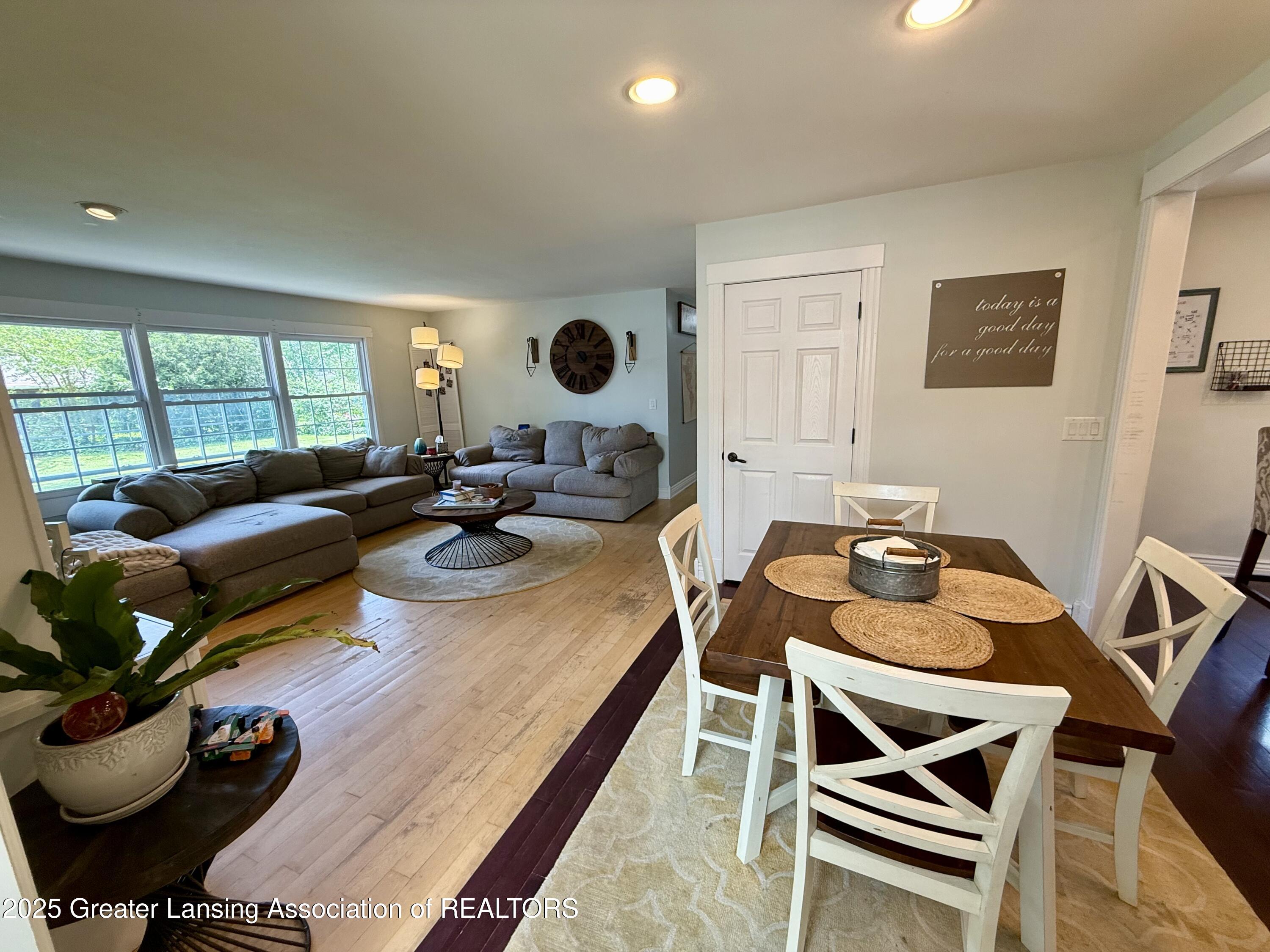 3321 Springbrook Lane Lansing, MI 48917 - Photo 12 of 52 IMG_3578