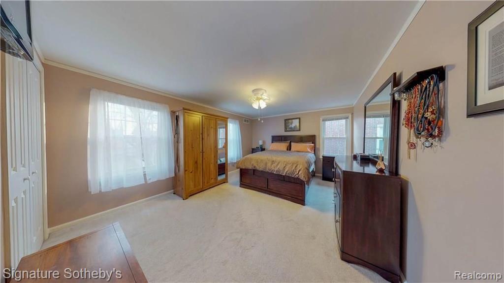 1932 Severn Road Grosse Pointe Woods, MI 48236 - Photo 12 of 24