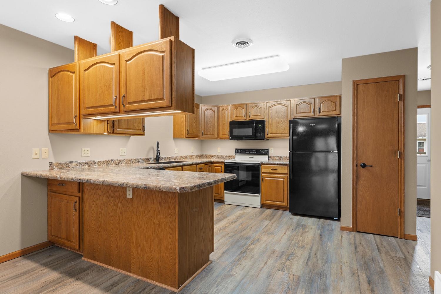 1579 North Dewey Avenue Reedsburg, WI 53959 - Photo 14 of 37