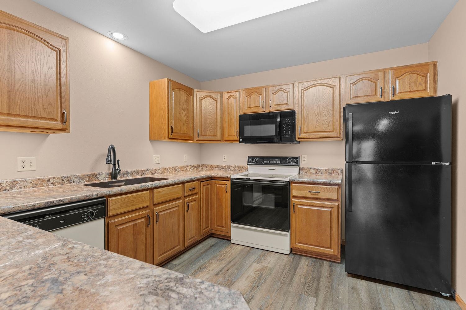 1579 North Dewey Avenue Reedsburg, WI 53959 - Photo 15 of 37