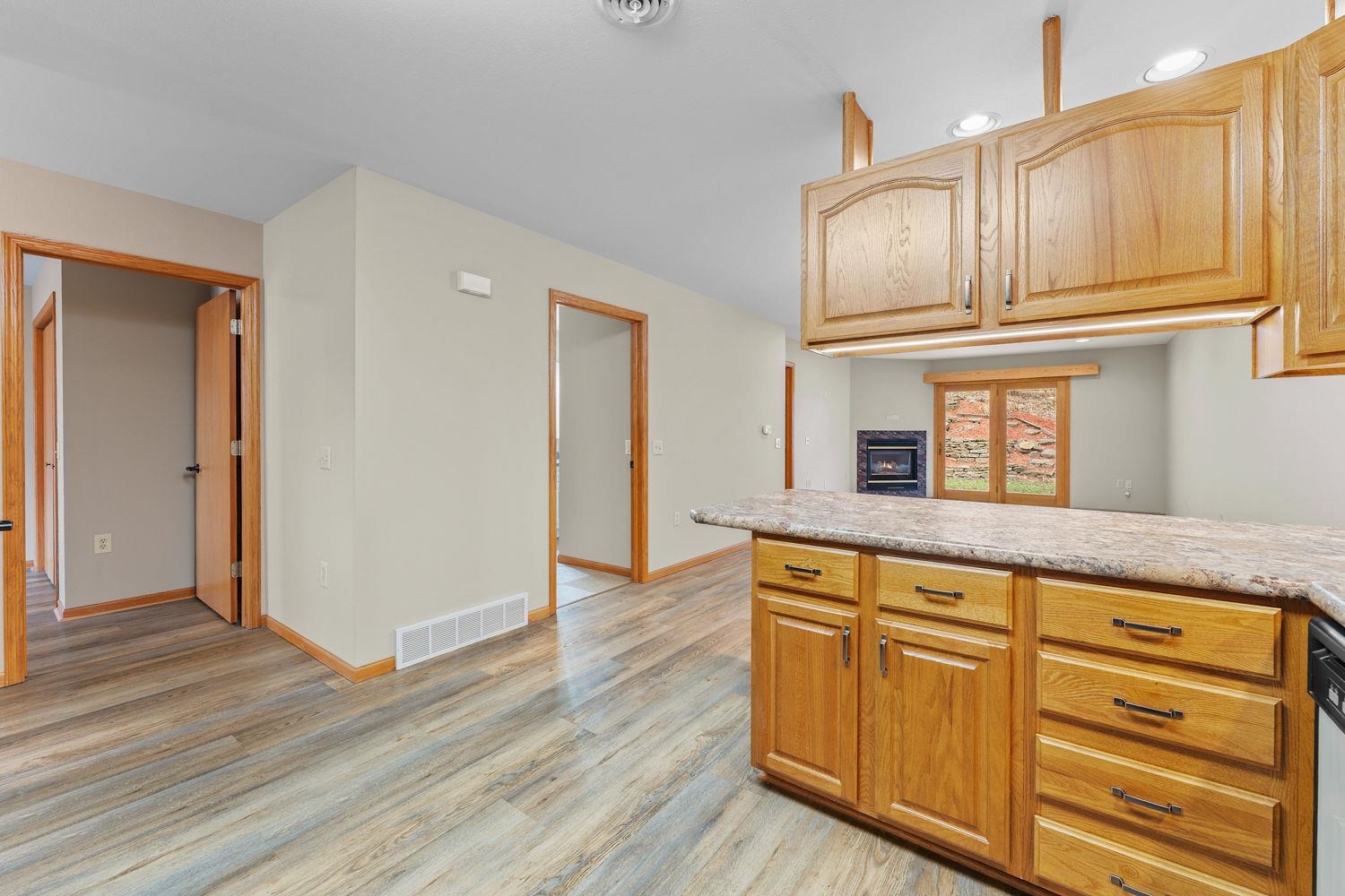 1579 North Dewey Avenue Reedsburg, WI 53959 - Photo 16 of 37