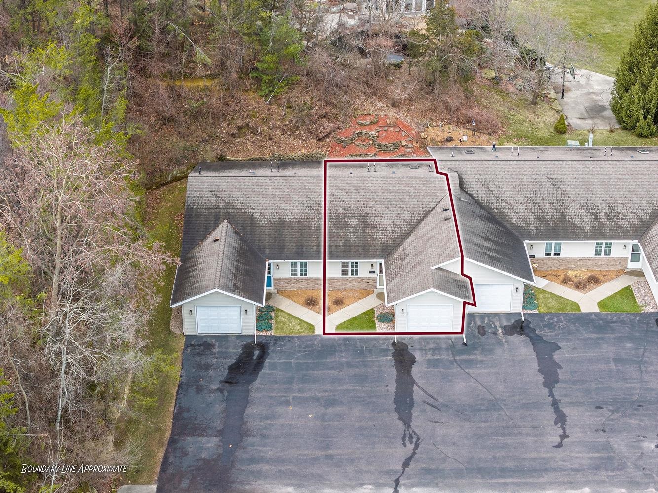 1579 North Dewey Avenue Reedsburg, WI 53959 - Photo 2 of 37