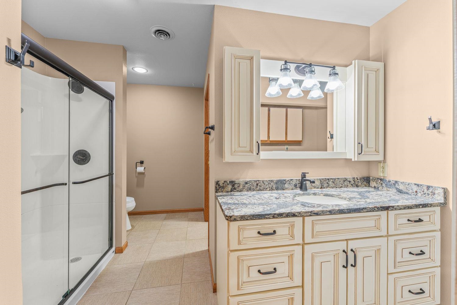 1579 North Dewey Avenue Reedsburg, WI 53959 - Photo 25 of 37